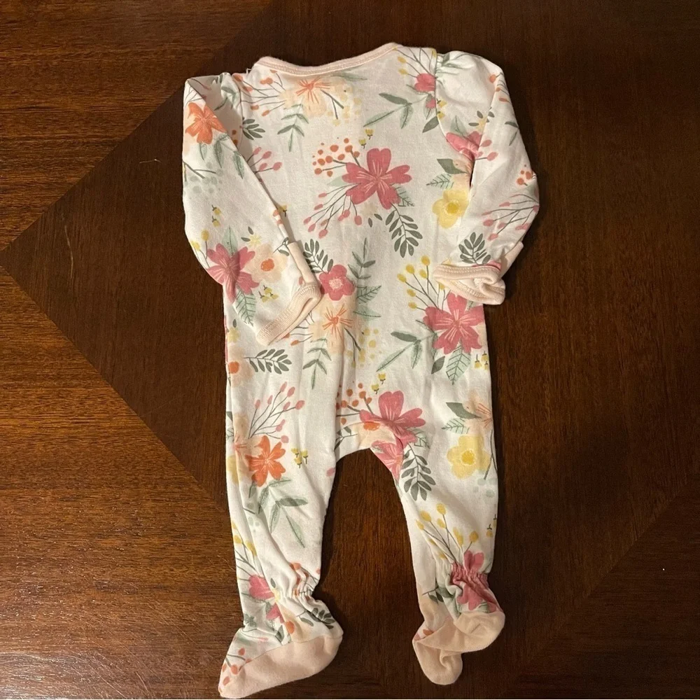 Cloud Island | White Floral Footed Zipup Pjs | Newborn